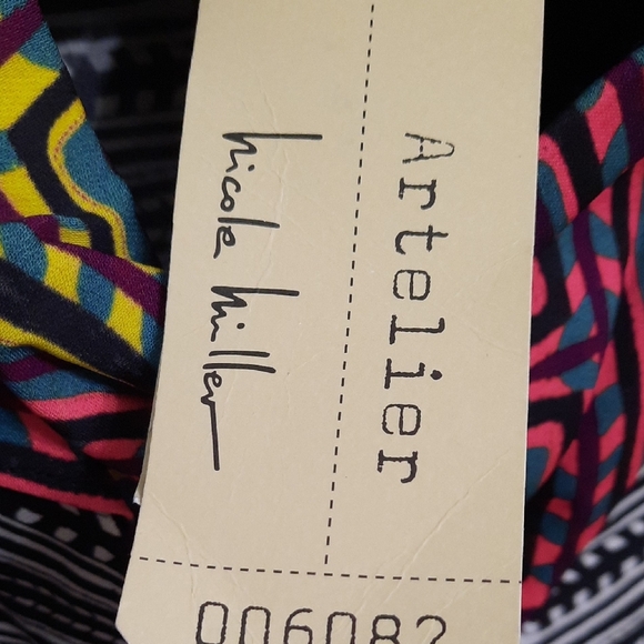 Geometric Patterned Tube Top - Picture 2 of 11